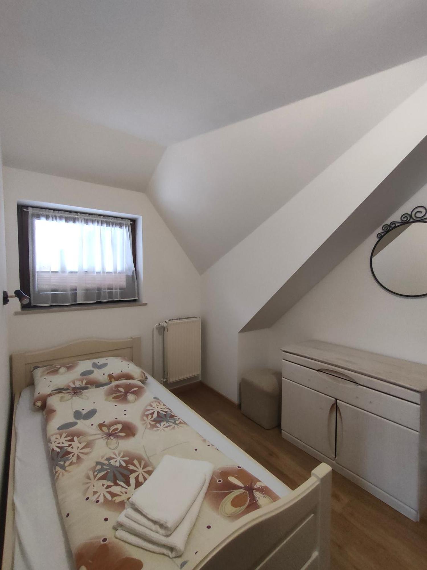 Bed & Breakfast Hisa Resje Bohinj Pokoj fotografie